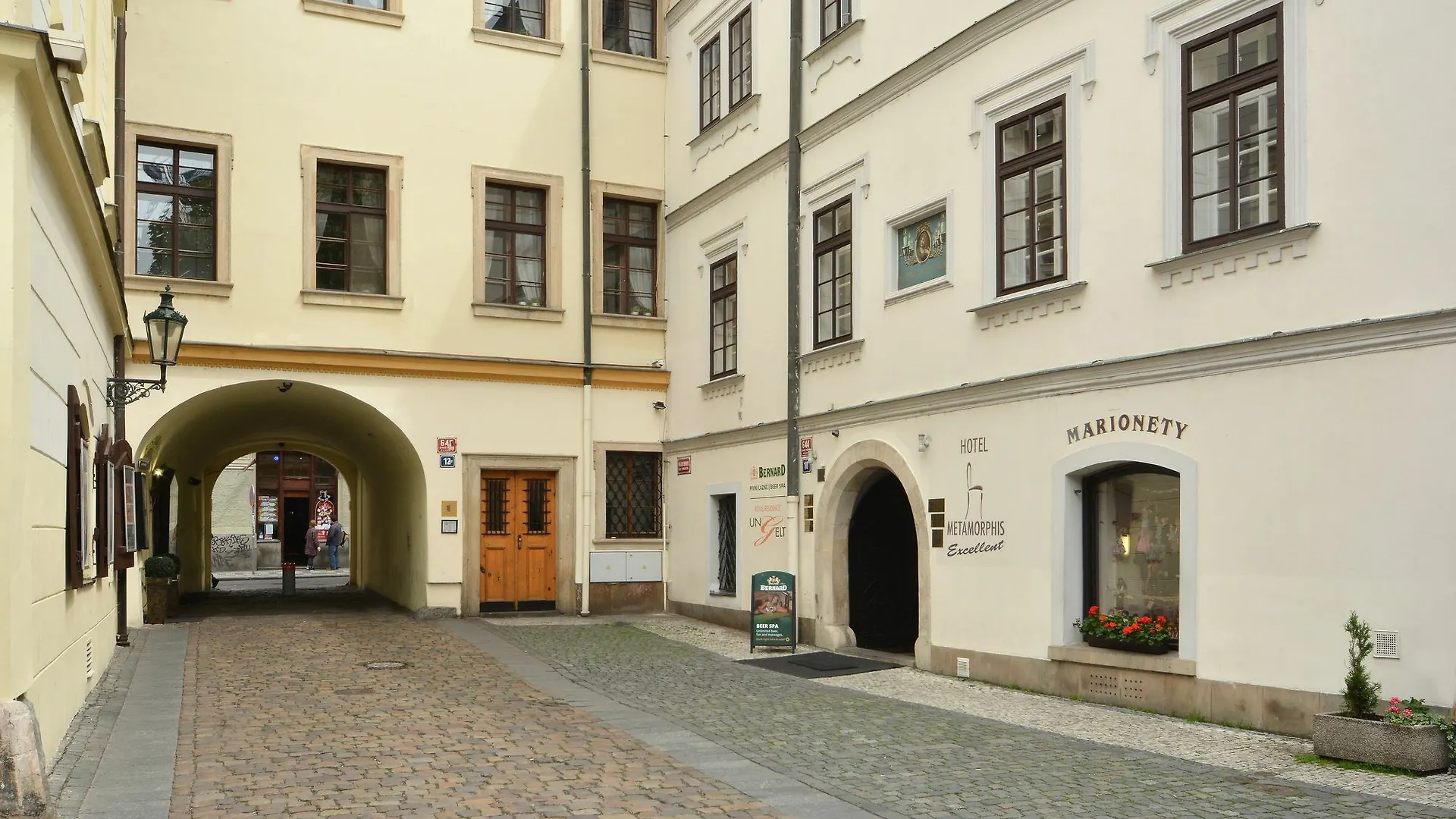 Royal Residence Ungelt Prague 4*,
